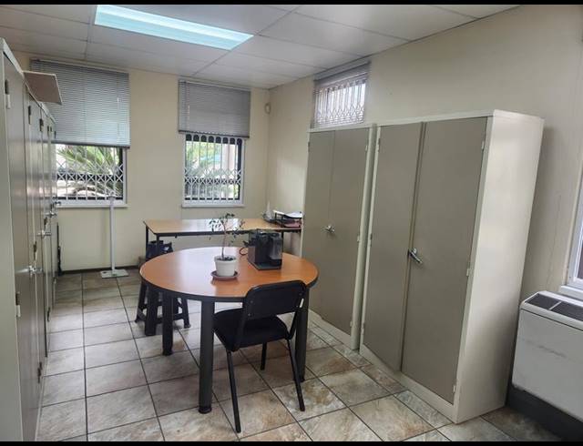 OFFICE PROPERTY TO RENT IN BOSKRUIN